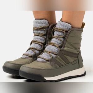 Sorel Green and Gray Ankle Boots